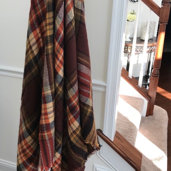 SALE✨LAST 1✨5⭐️NEW! PLAID BLANKET WRAP SHAWL SCARF - Picture 2 of 2